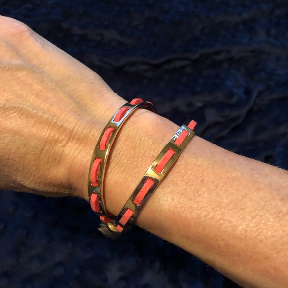 🌹BCBG cuff red and ivory linked gold fringe end - Picture 16 of 16